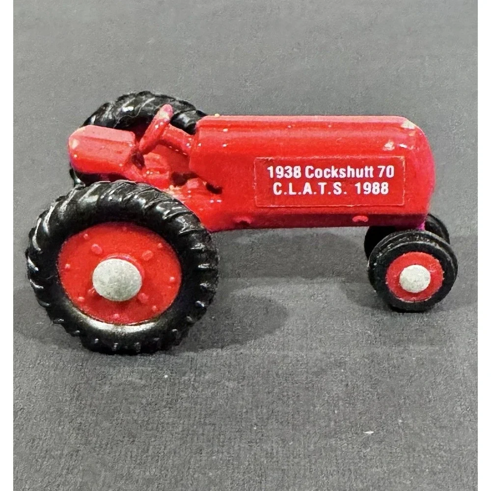 CLATS 1988 1:64 Diecast Model Of A 1938 Red‎ Cockshutt H70 Tractor Rubber Wheels